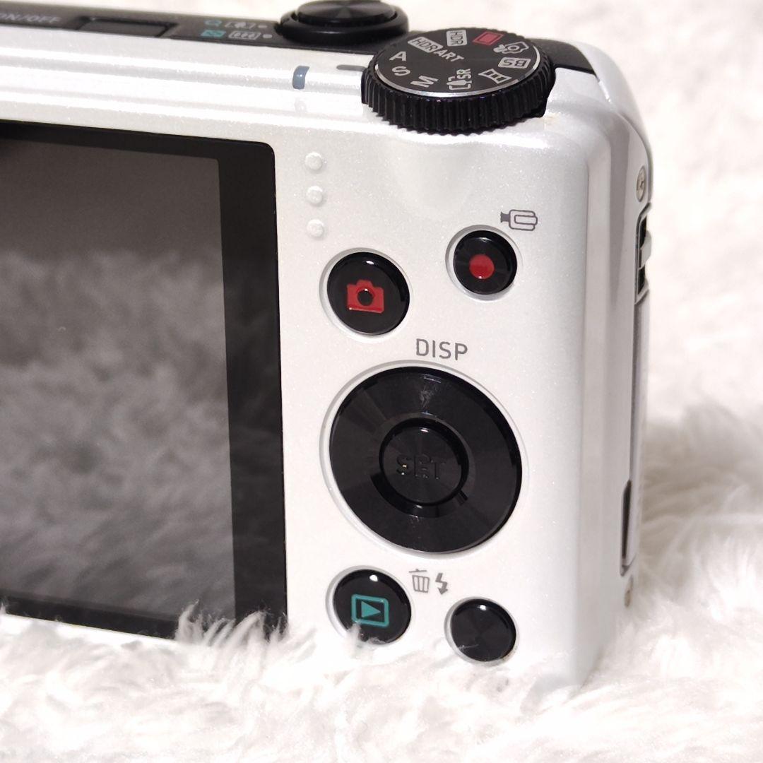 美品✨ CASIO EXILIM EX-ZR200 ホワイト バッテリー 充電器