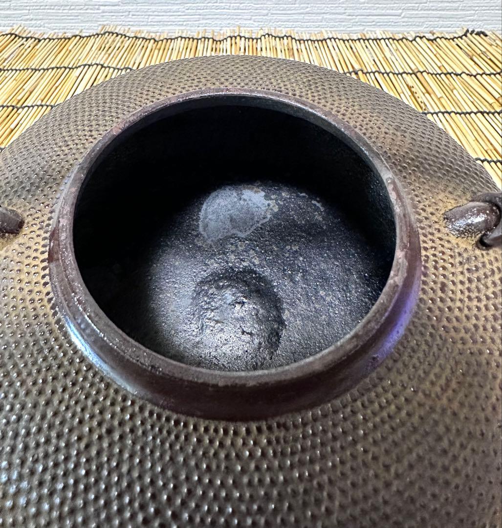 未使用品　敬典工房正寿堂山正　人間国宝髙橋敬典作　独楽型　南部鉄瓶　南部鉄器