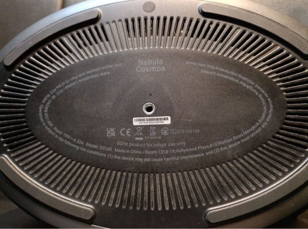 美品 Anker NEBULA cosmosプロジェクター 本体 ドット抜け無し