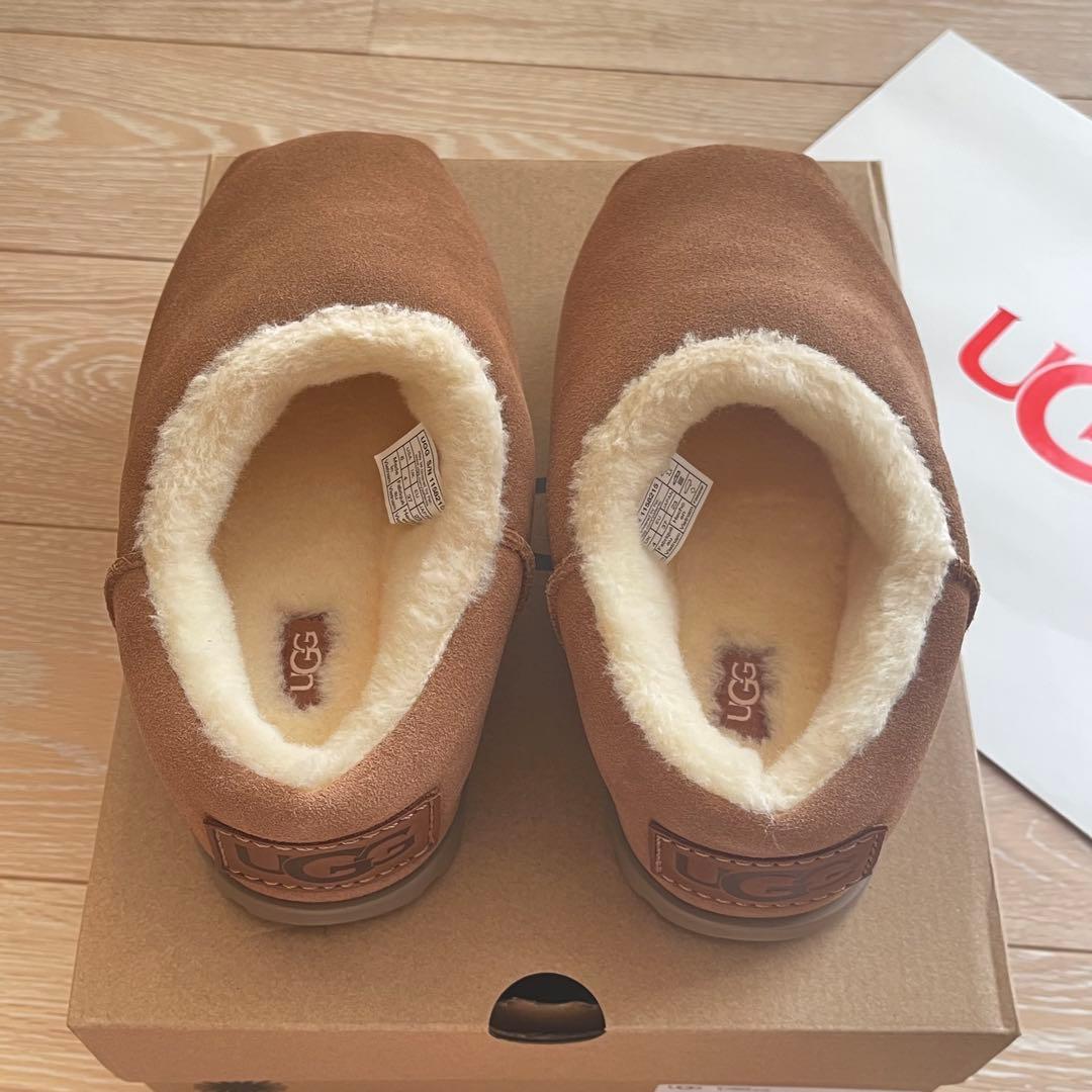 【新品未使用】UGG W PUMPED SLIDE パンプドスライド　24cm