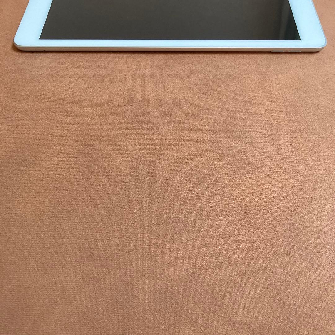 560【早い者勝ち】電池良好☆iPad7 第7世代 32GB SIMフリー☆