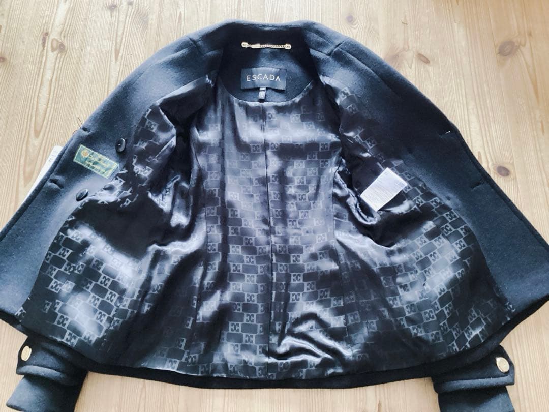 訳あり未使用品【ESCADA】黒ジャケット ピーコート 32 定価272800円