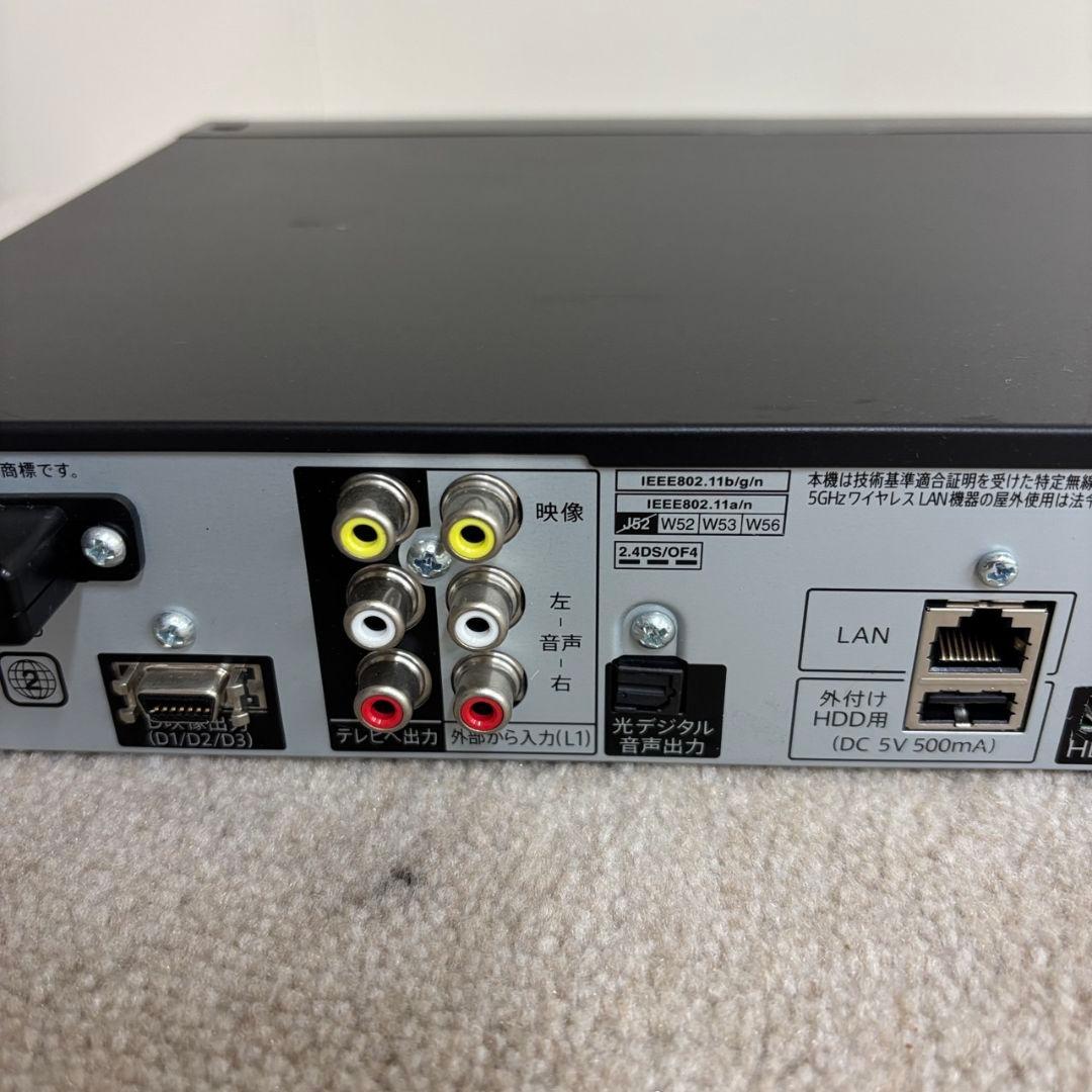 952ブルーレイレコーダー　シャープ　アクオス　2TB　3番組同時録画　送料無料