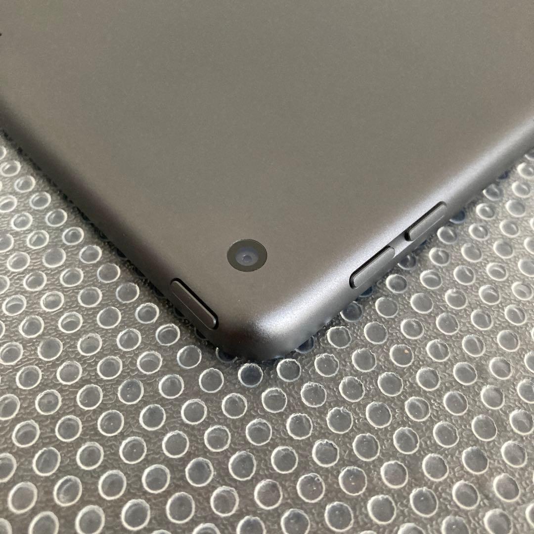 3266【早い者勝ち】iPad7 第7世代 32GB WIFIモデル☆