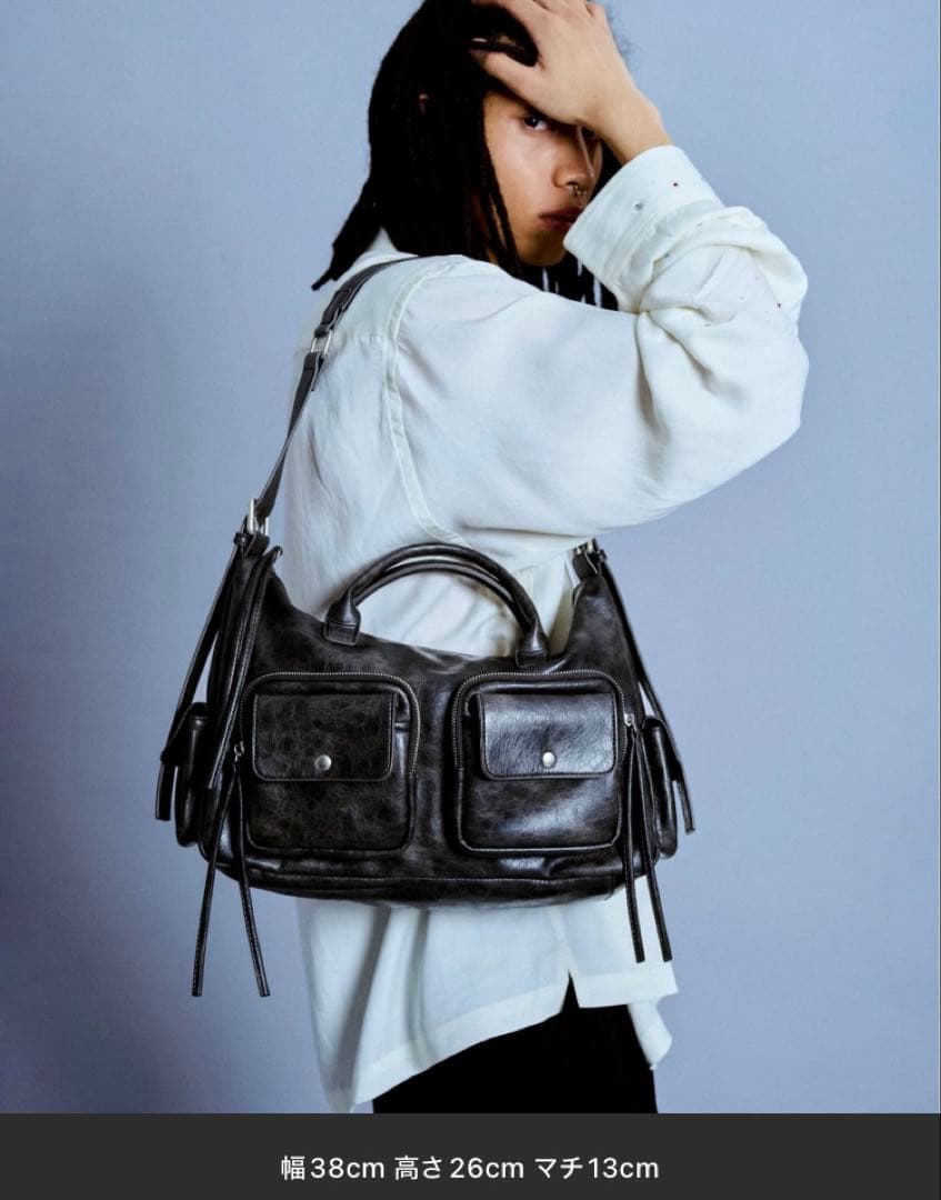 camphor wood フェイクレザーマルチポケットショルダーバッグ