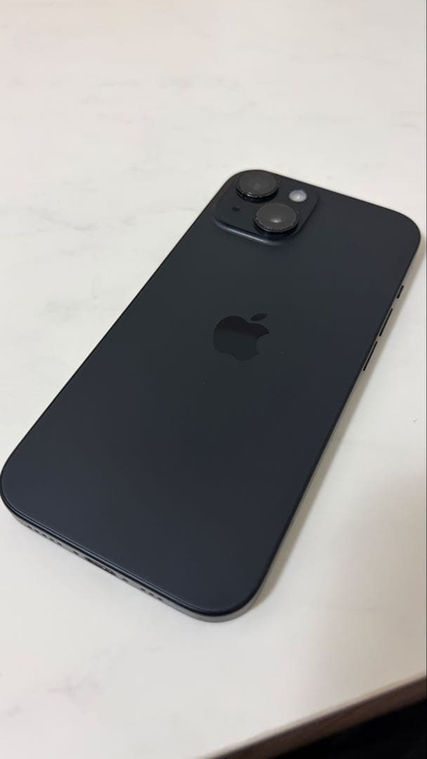 Apple iPhone15 128GB ブラック　本体