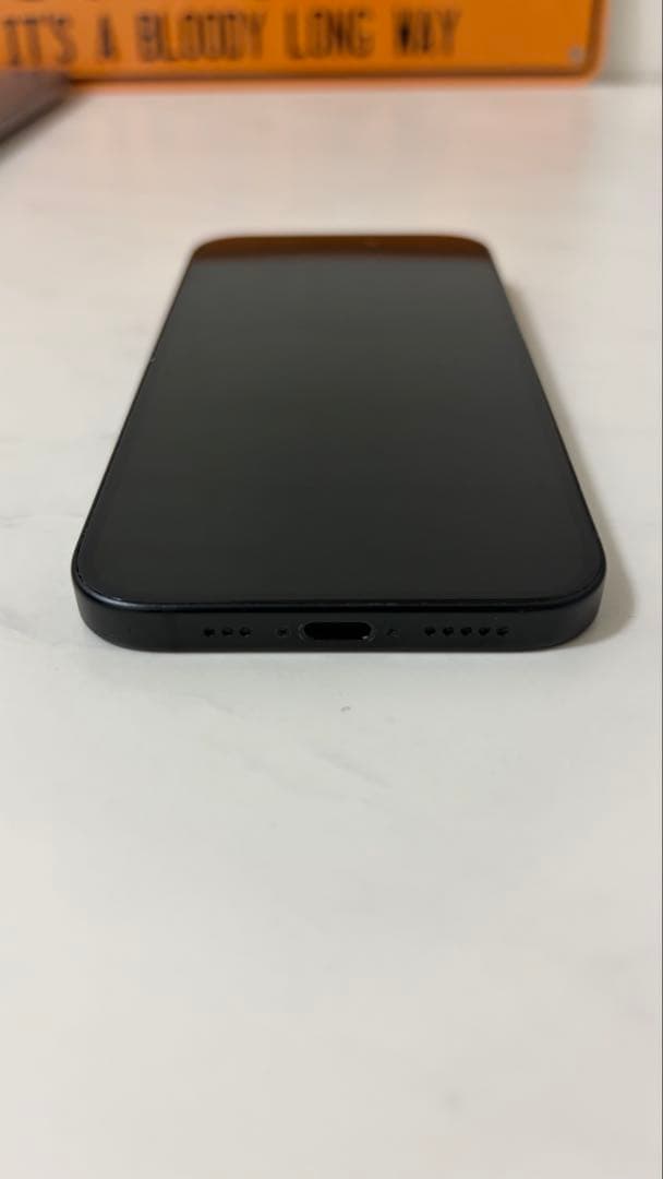 Apple iPhone15 128GB ブラック　本体