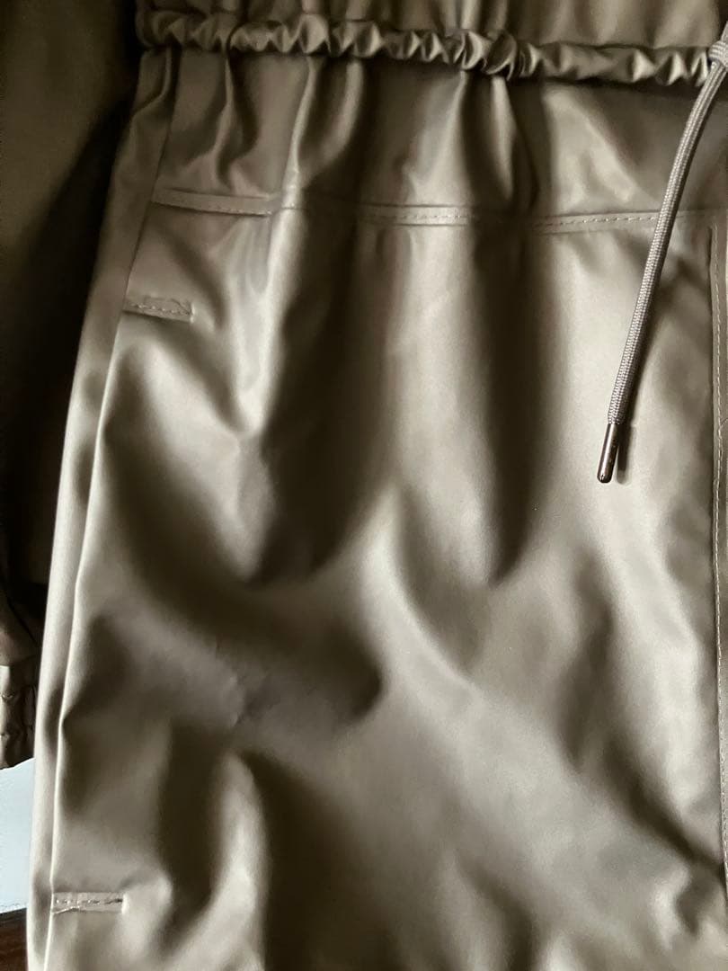 【RAINS】【レインズ】防水フード付きロングコート・オリーブグリーン