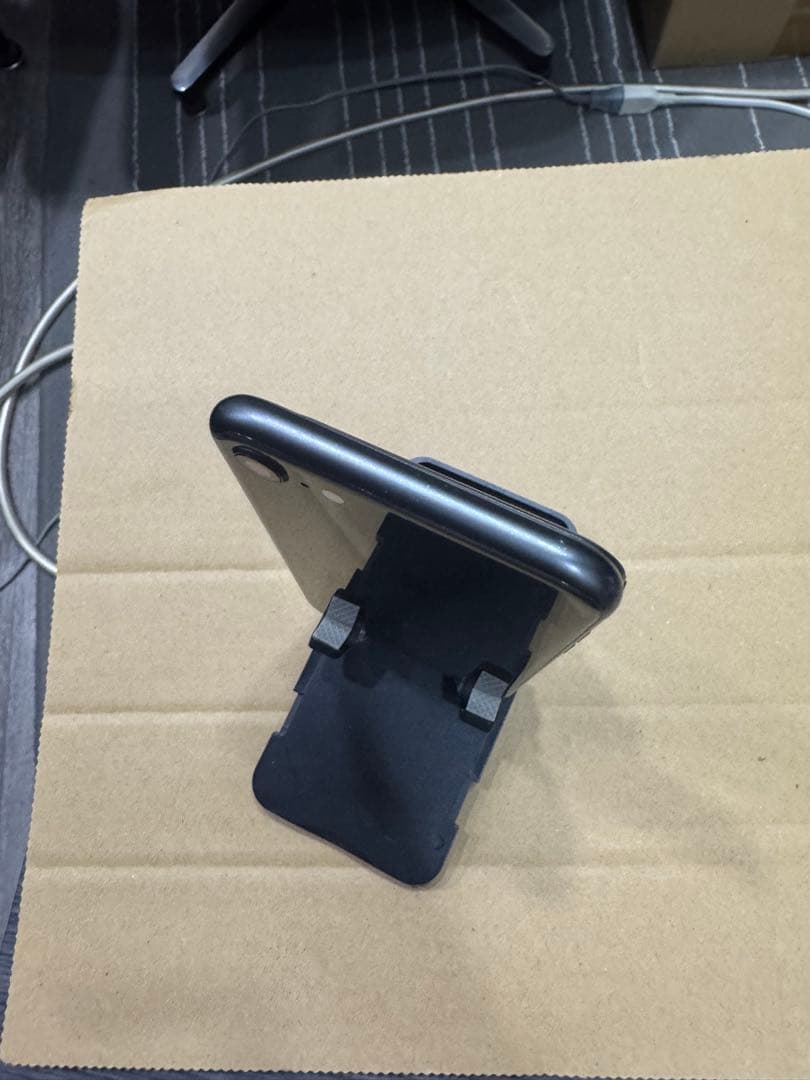 Apple iPhone 8スペースグレー 本体64GB SIMフリー 111