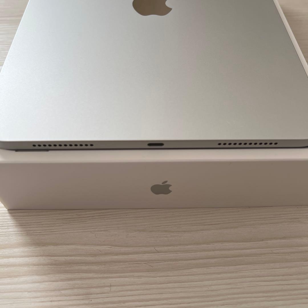 iPad 第11世代A16(2025) Wi-Fiモデル 128GB シルバー