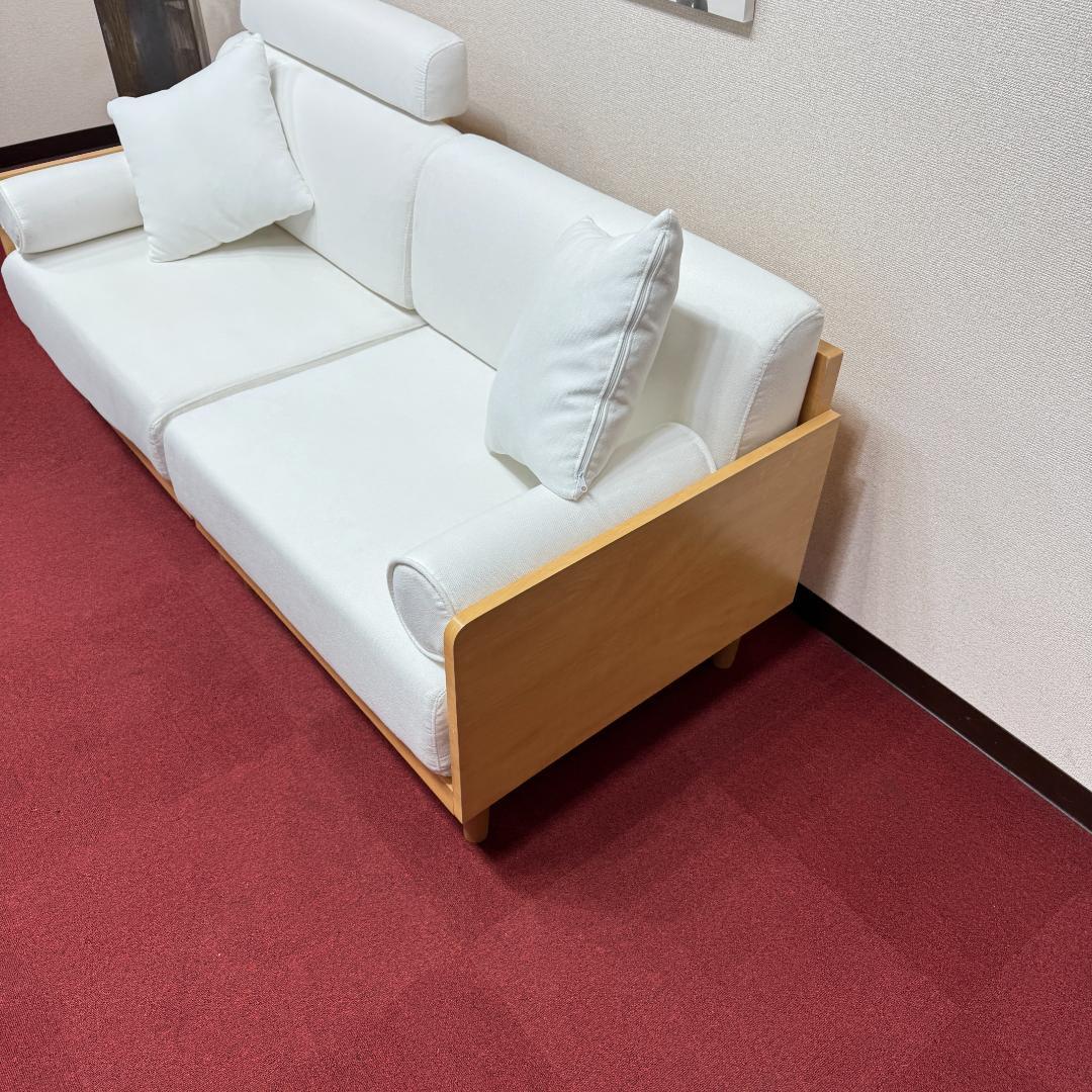 東京23区送料無料　美品2人ソファー　可愛い白色　洗浄/除菌済み