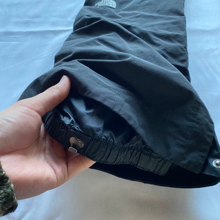【美品】ノースフェイス  ナイロンパンツ ボード スキーウェア Sサイズ 黒