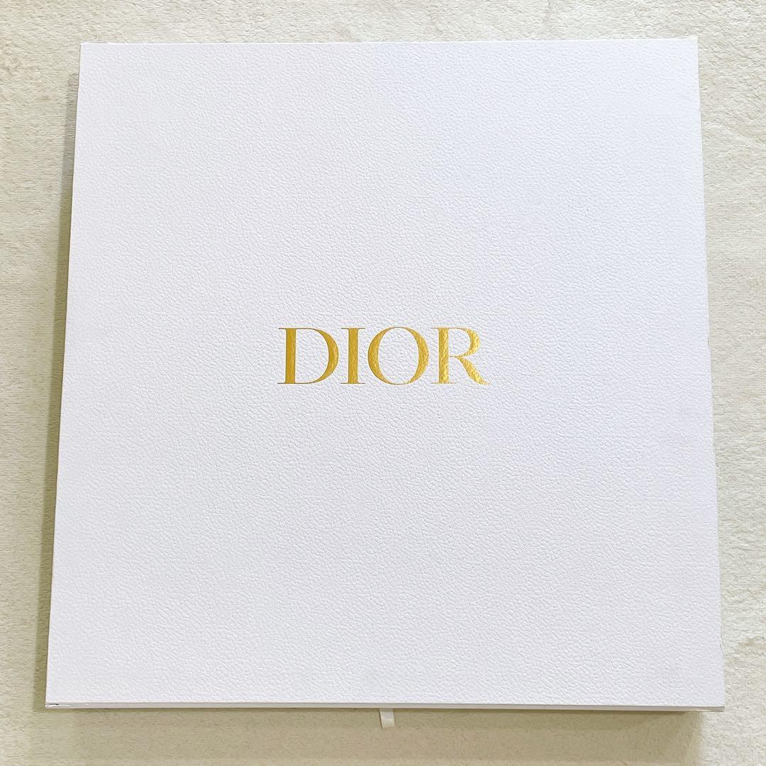 baby Dior　おくるみ　トワル・ドゥ・ジュイ　アニマル　オブリーク刺繍