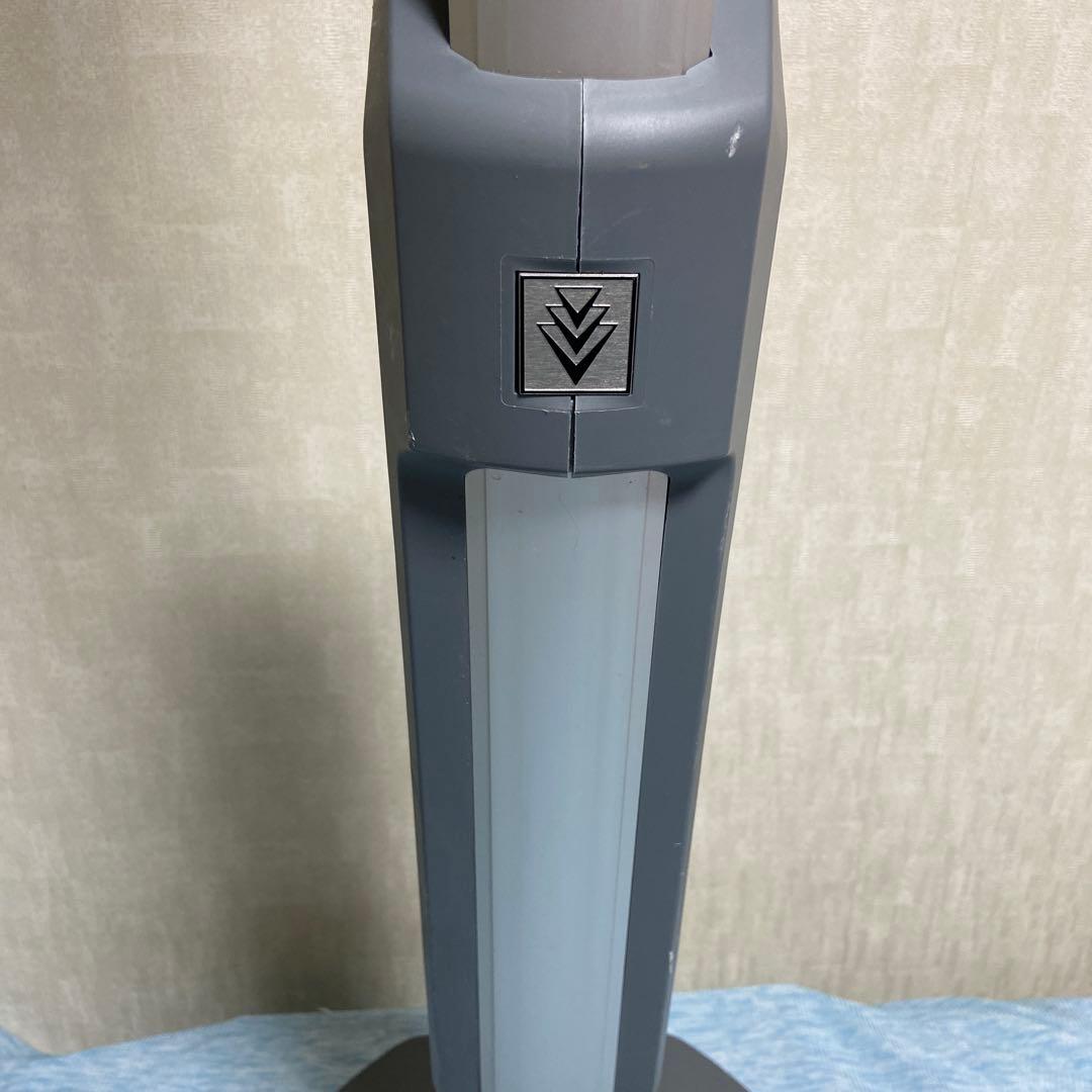 【美品】ケルヒャー 業務用手押し式床洗浄機 急速充電器 バッテリー2コセット