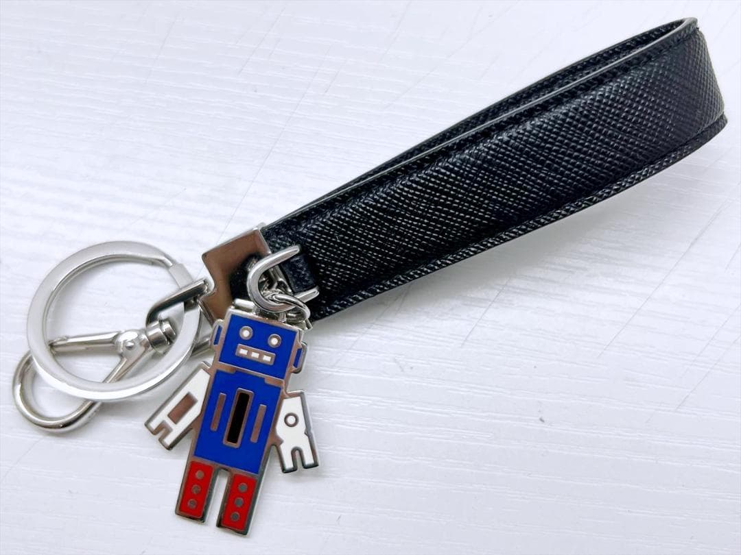 美品　PRADA　プラダ　サフィアーノ　ロボット　キーリング　キーホルダー