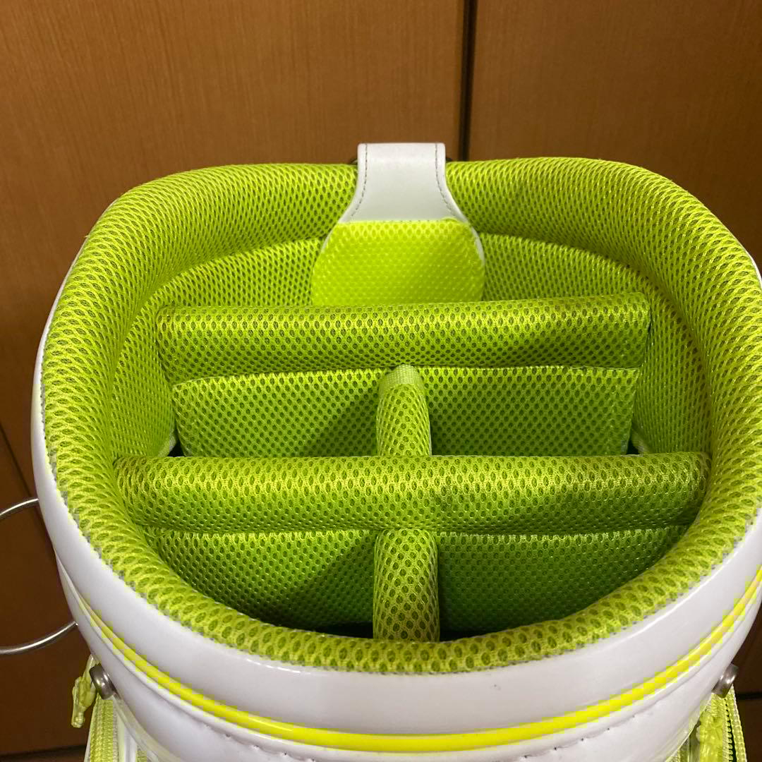 PSYCHO BUNNY キャディバッグ ホワイト/ライム　ヘッドカバー無