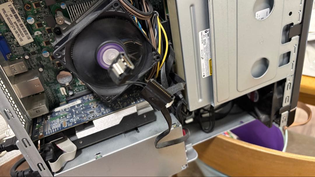 Lenovo デスクトップPC 本体　Blu-ray 500GB 32GB