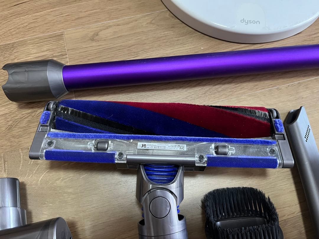 完動品 ダイソン スティッククリーナー 充電スタンドセット　SV18