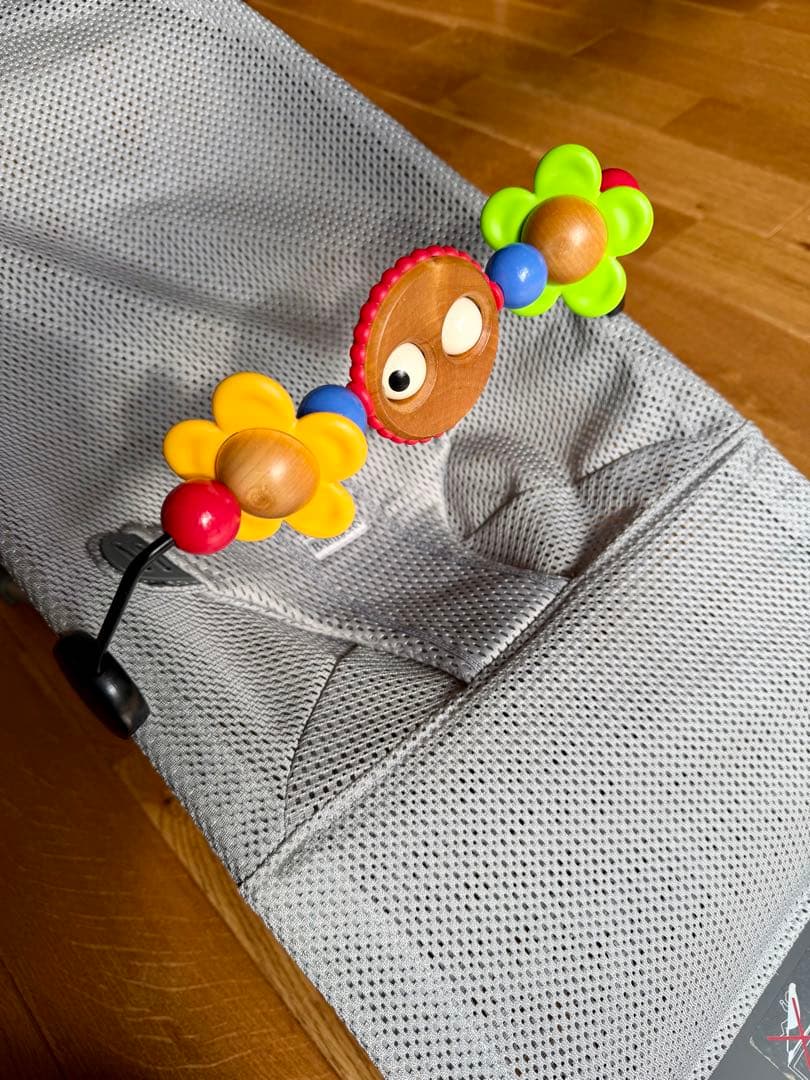 ベビービョルン バウンサーBliss 3Dメッシュ Air・グレー 専用玩具付き