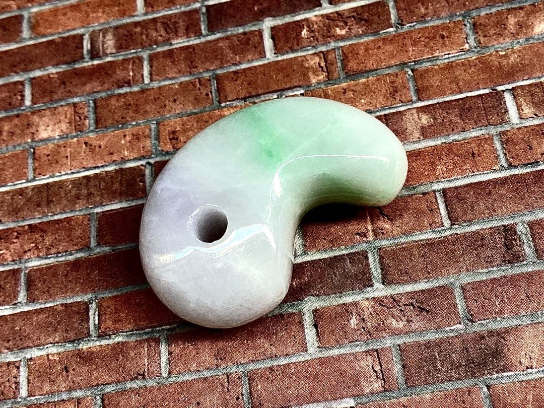 ✳premium*一流の勾玉　最上級のコレクション ‼️ 糸魚川翡翠ラベンダー入り