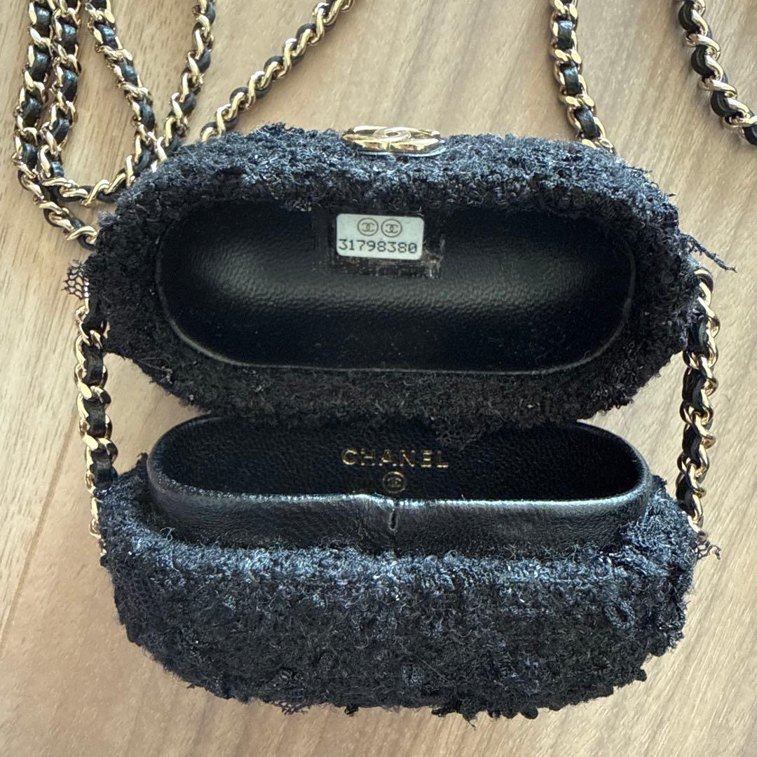 【美品】CHANEL チェーンストラップ付き マトラッセAirPodsケース