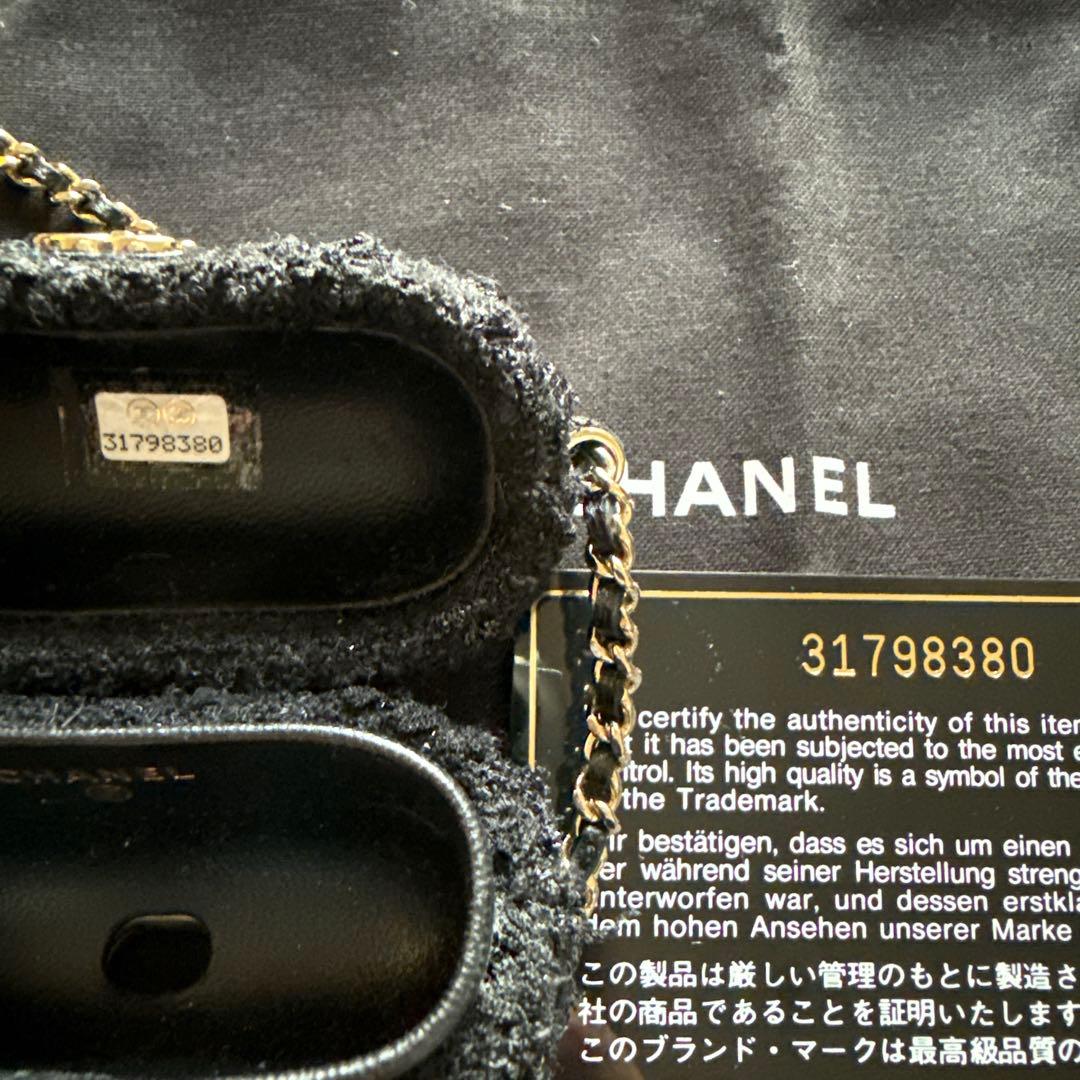 【美品】CHANEL チェーンストラップ付き マトラッセAirPodsケース
