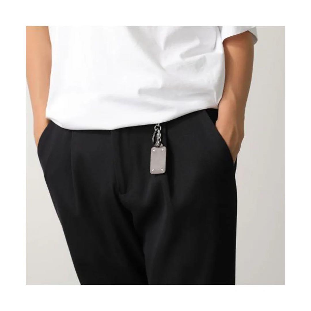 【新品同様品】メゾンマルジェラ/4ステッチキーリング /ブラック×ホワイト