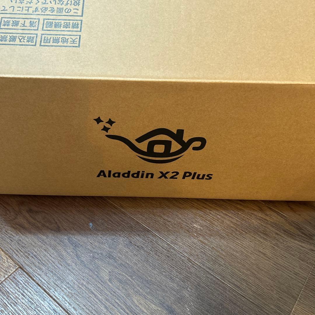 Aladdin X2 Plusプロジェクター　箱有り