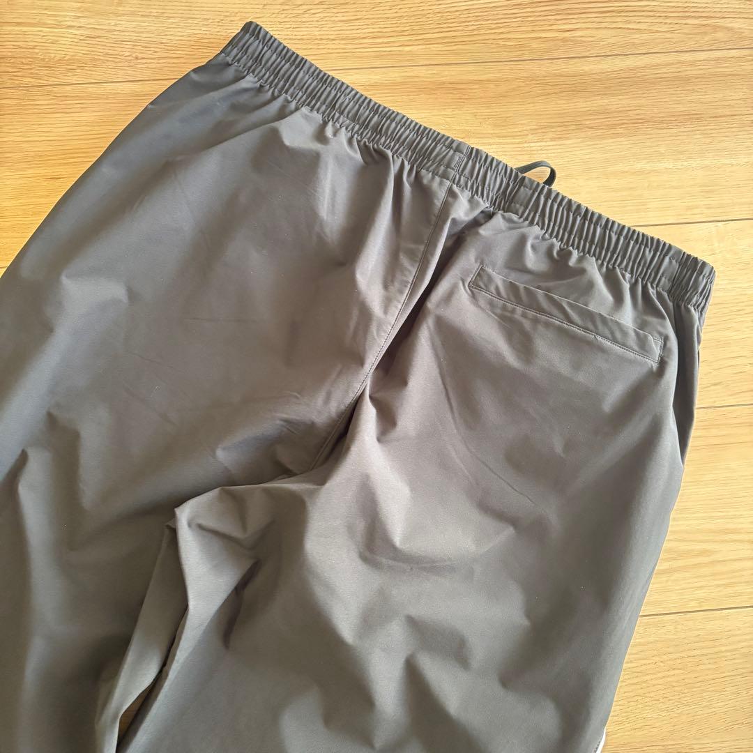 新品　ビームスデザイン　上下セット　ウインドジャケット　ウインドパンツ　ブラック