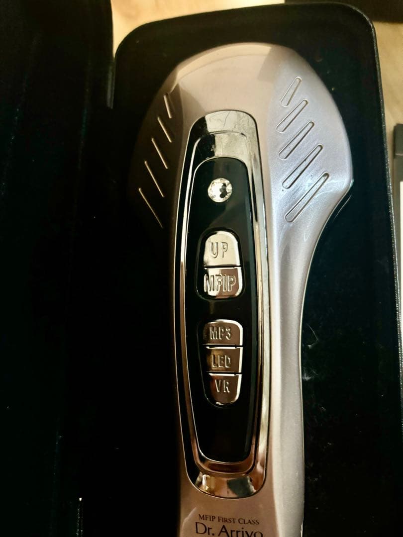 Dr. Arrivo Ghost 美顔器