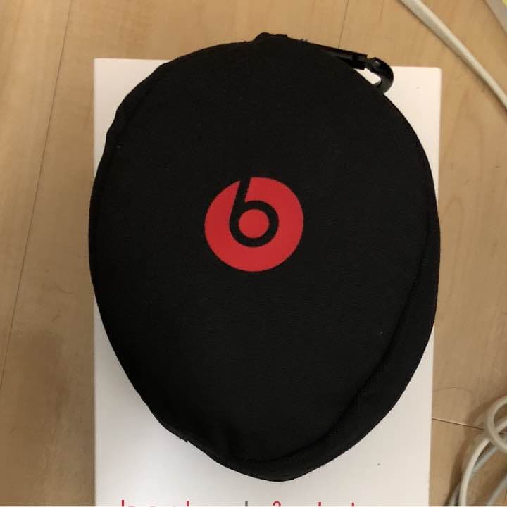 ヘッドホン beats solo3 wireless