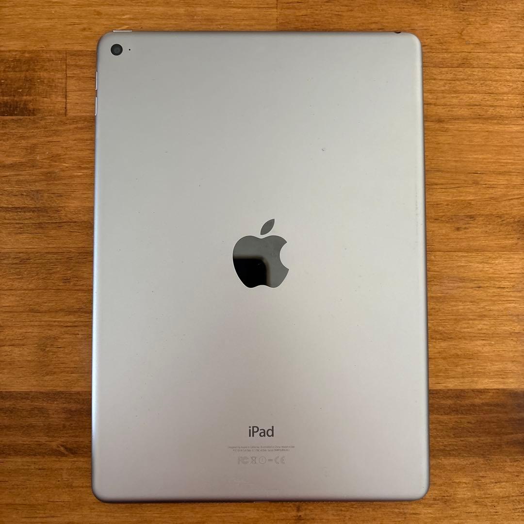 Apple iPad Air シルバー 本体