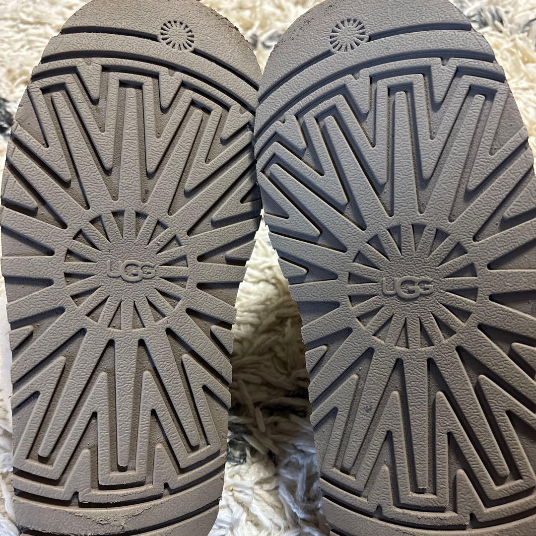 即購入可　UGG プラットフォーム ムートンブーツ ファンケット　厚底