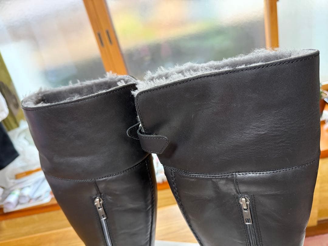 UGG防水 折り返し2WAY】 アグ　レザーロングブーツ 23cm 黒