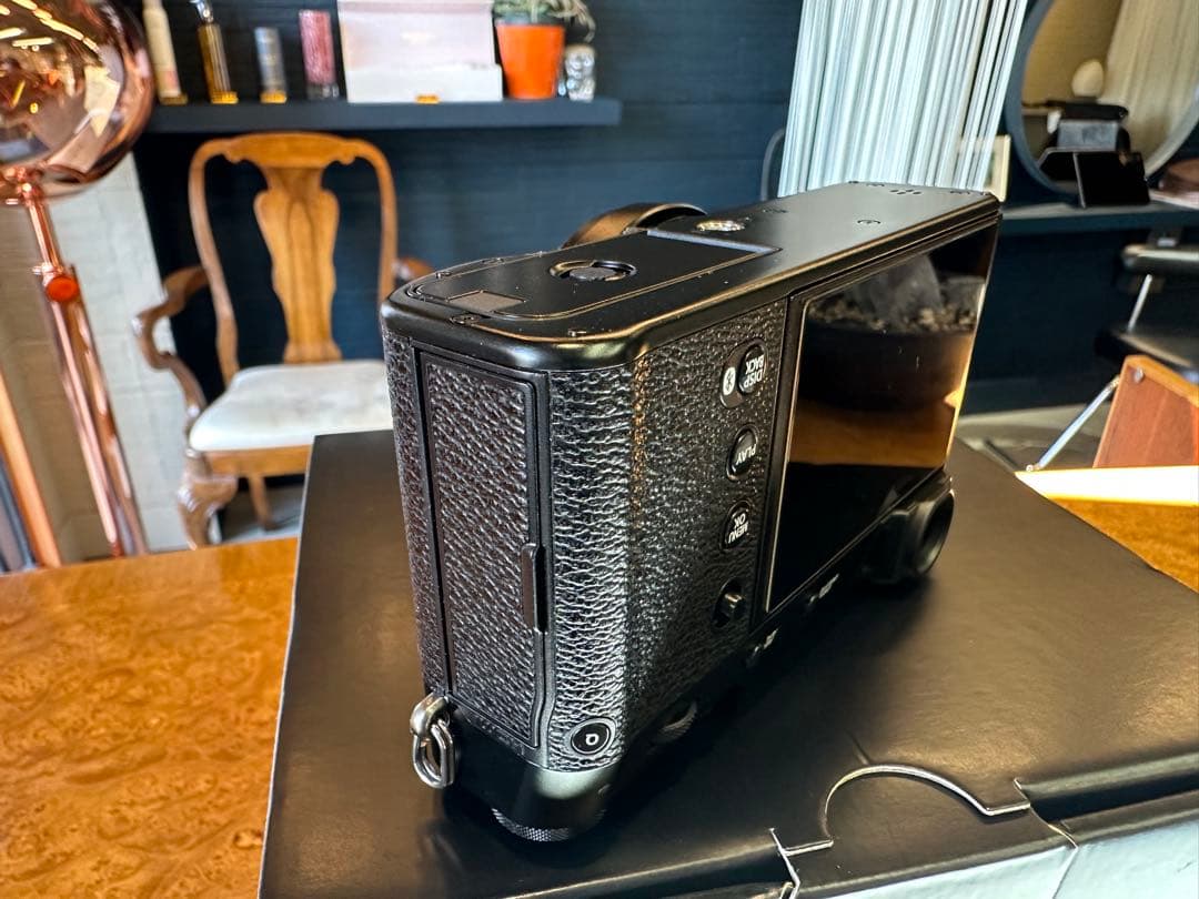 〜極美品〜多言語/FUJIFILM X100VI ブラック　※多数オプション品付