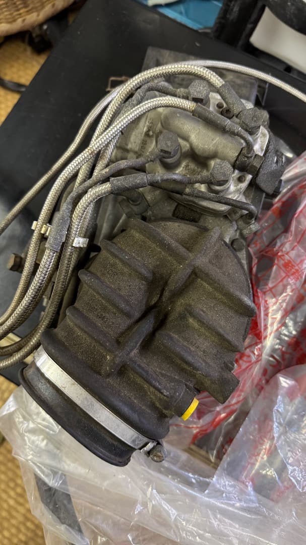 89年式　GOLF２ GTI 機械式フューエルインジェクション