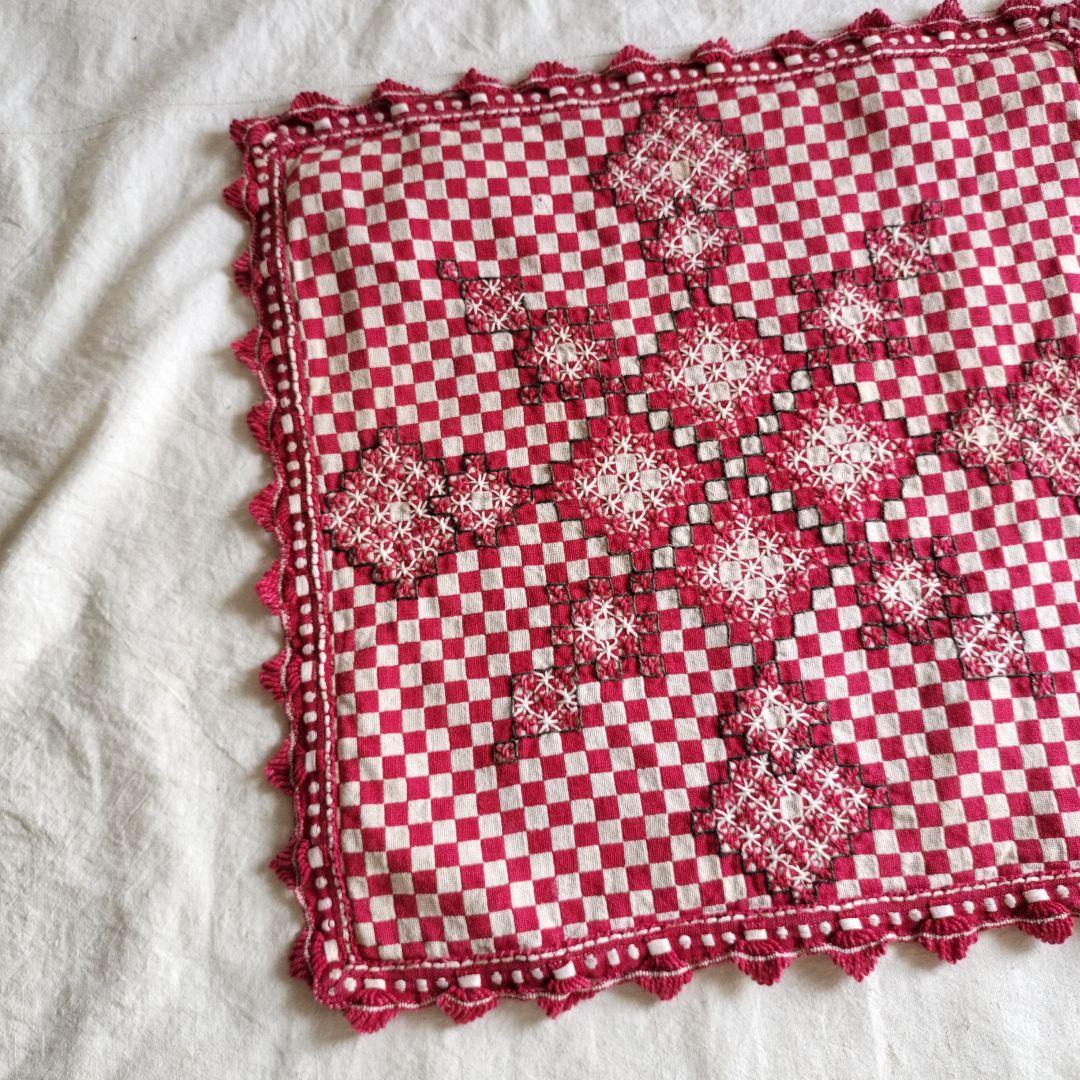 【roseさま】東欧　アンティーク　Red刺繍