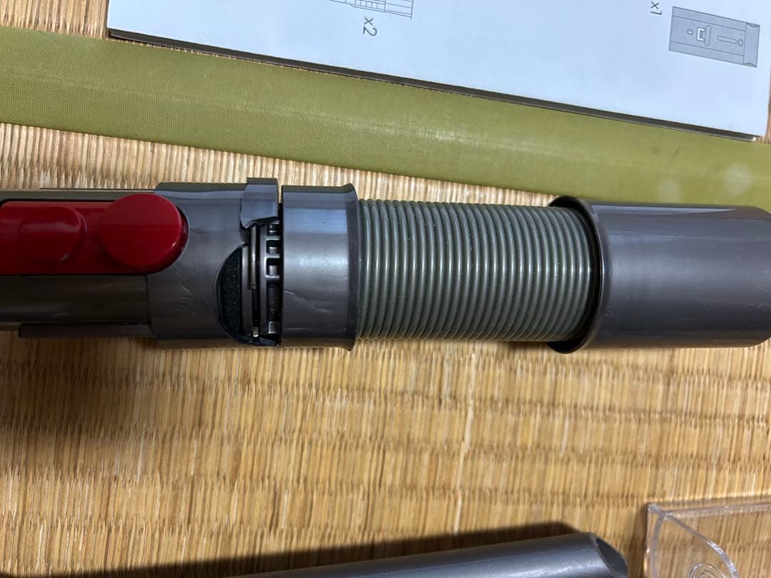 Dyson cyclone V10 fluffy+ 本体