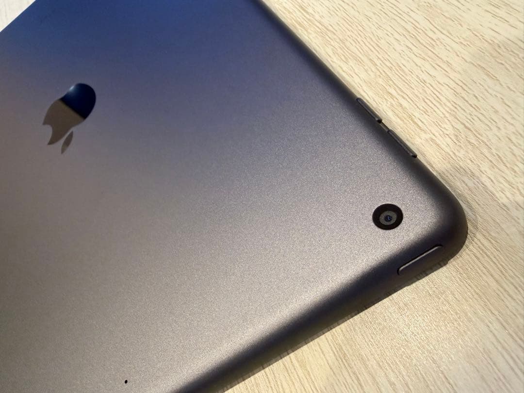 Apple iPad スペースグレー 第7世代