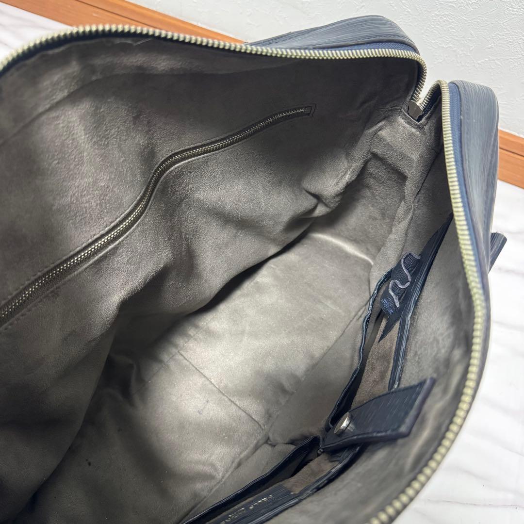 ペッレモルビダ キャピターノ 2wayビジネスバック ネイビー レザー A4PC