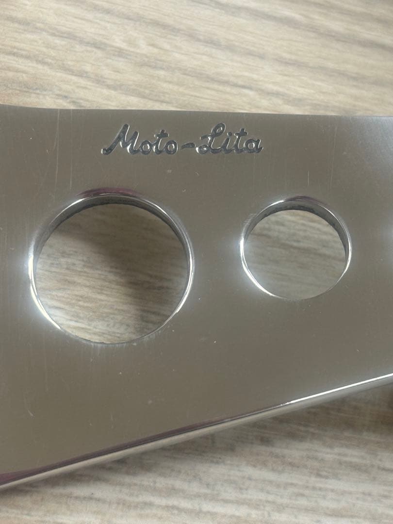 モトリタ　レザーステアリング　１４インチ　ディッシュタイプ　美品！