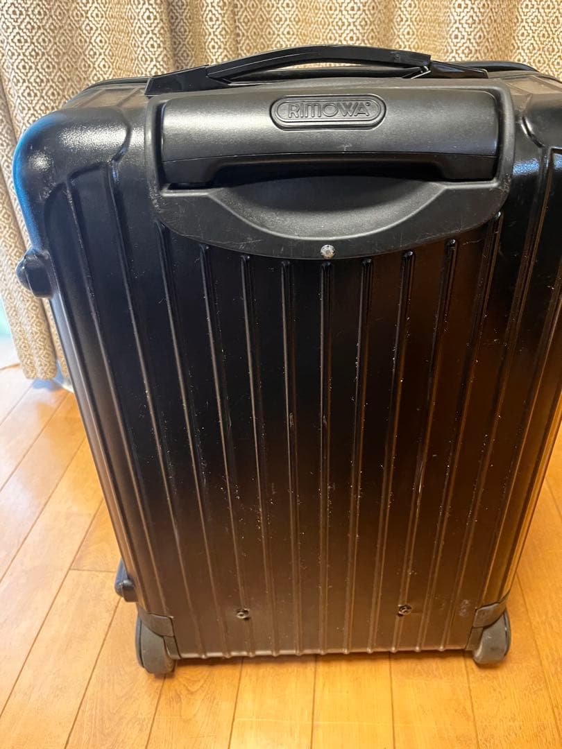 値下げ　リモワRimowa salsa スーツケース 機内持ち込みサイズ　黒