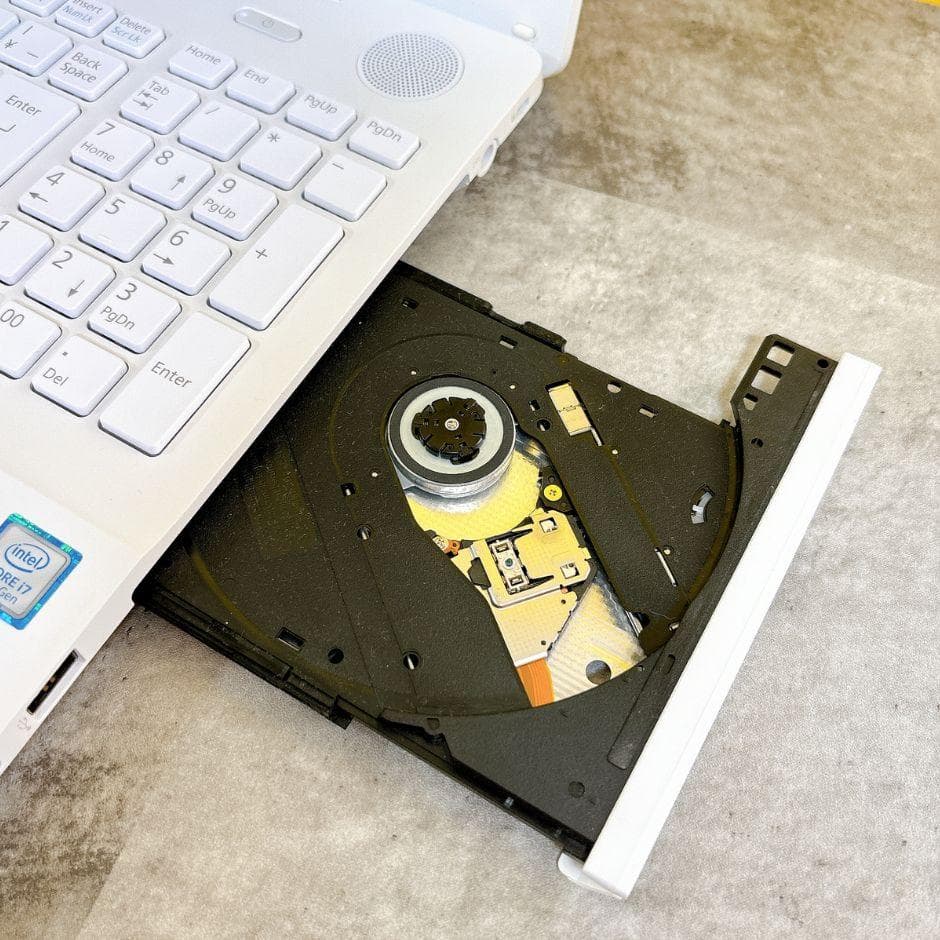 美品❣ⅰ7✨新品SSD512GB✨Windows11 カメラ 薄型ノートパソコン