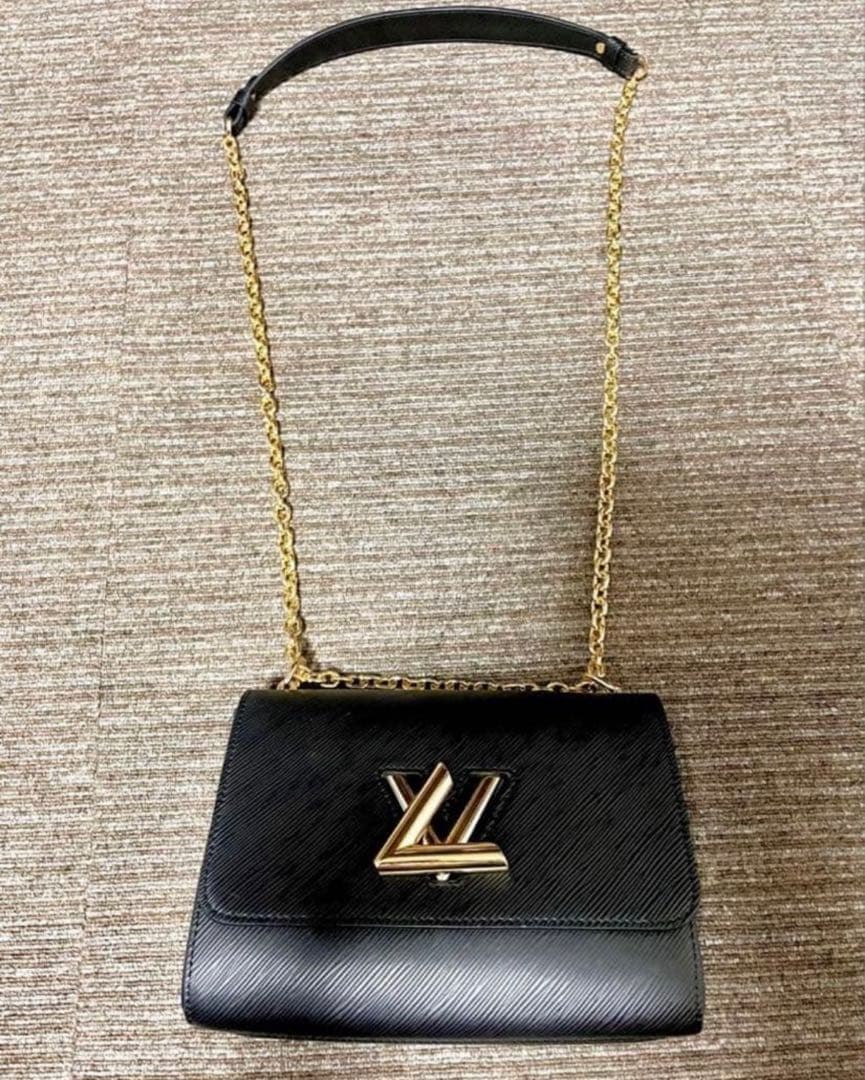 Louis Vuitton ブラック ショルダーバッグ