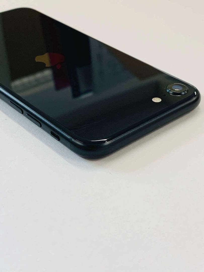 iPhone SE 第3世代 64Gb SIMフリー美品