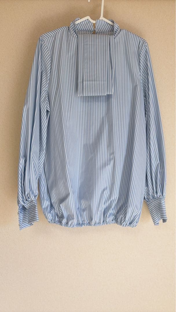 新品 heve ボータイブラウス ストライプ