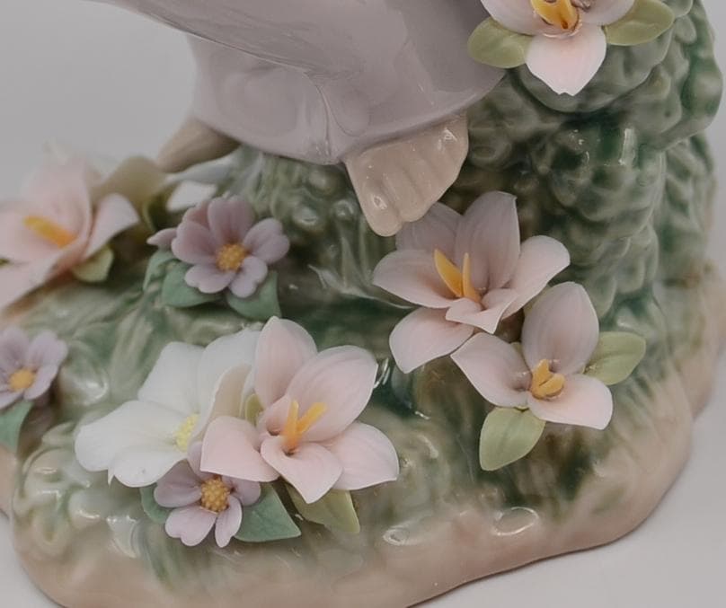 チョウの妖精　＃6875　★リヤドロ　スペイン　ポーセリン　光沢仕上げ　リタイヤ