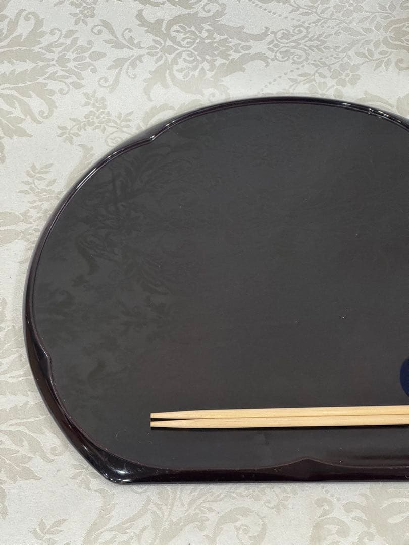 【ほぼ美品】懐石盆　半月盆　縁起の良い梅の花型　リバーシブル12枚セット