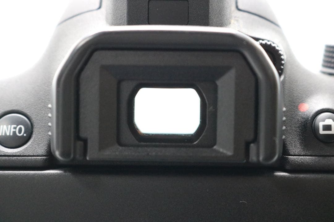 超美品 【Canon EOS Kiss X7i ダブルレンズセット】 安心取引