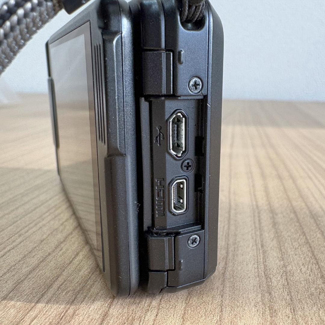 完動品 Nikon COOLPIX S6900 ブラック 箱付き